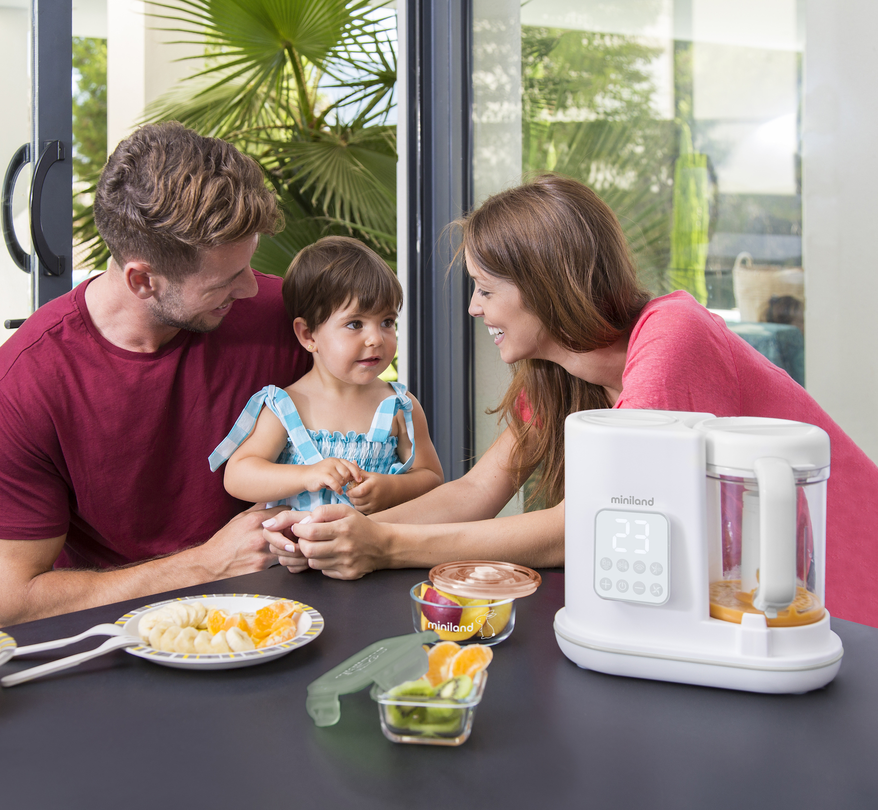 Alimentazione e bambini: ecco quali sono le alternative ai piatti di  plastica - Blog Miniland Family Italia